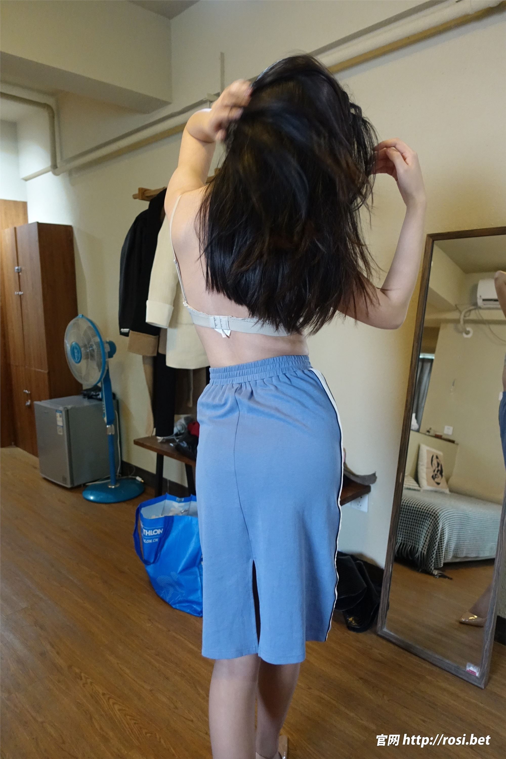 ROSI写真 2023.10.13 NO.4330